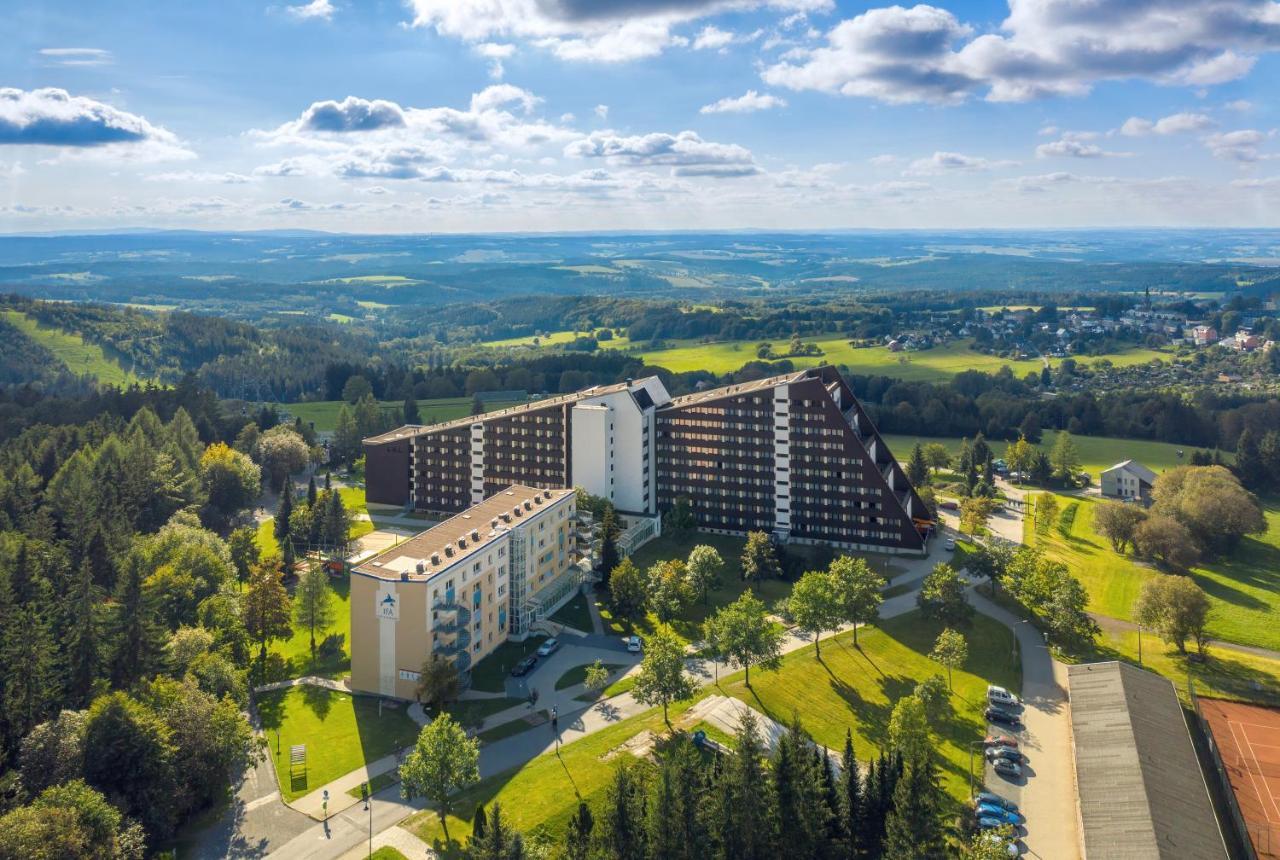 Ifa Schoeneck Hotel & Ferienpark エクステリア 写真