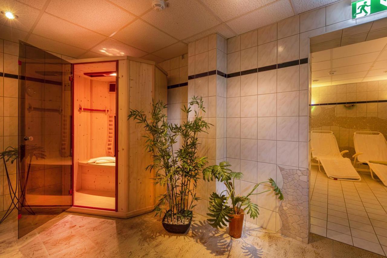 Ifa Schoeneck Hotel & Ferienpark エクステリア 写真